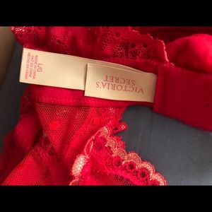 Victoria’s Secret bralette